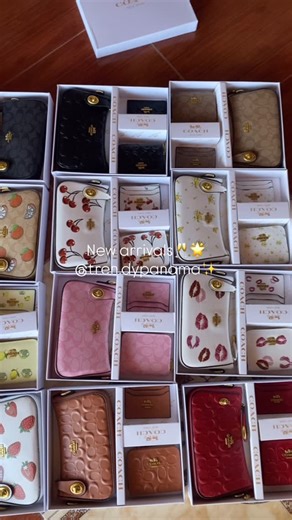 TRENDY PANAMÁ | CARTERAS | ACCESORIOS on Instagram: "✨ ¡RECIÉN LLEGADOS Y YA SE ESTÁN YENDO! ✨ Nuestros tríos más cute llegaron a Trendy Panamá 😍 Cada trío incluye: 👜 Cartera de hombro 💳 Tarjetero a juego 👛 Mini wallet Son 12 colores y estampados diferentes 🍒💋🍊🍋🍓 (desde frutitas hasta tonos clásicos como negro, chocolate y crema) Perfectos para combinar y llevar todo con estilo 💖 📦 Solo una docena disponible ¿Ya viste cuál es tu favorito? 👀✨ #TrendyPanama #NewArrivals #CarterasPremiu