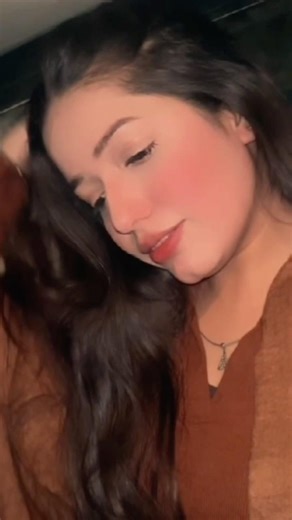 Meri Bahon Mein Rehti Hai Tu ❤️ | Viral Song Edit #shortsfeed #love #shorts #dhurandhar #viralsong