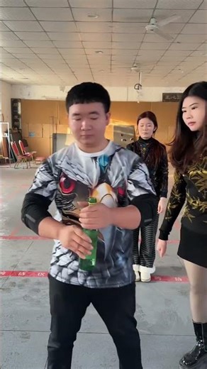 Flying Cards Skills | Qigong Chinese Kung Fu Masters Flying CardsSkills#bxncs bbm use bottle.