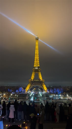 24K views · 971 reactions | 6度C午夜，好迷濛的花都，Good night Paris! | 法國生活日記 | Facebook