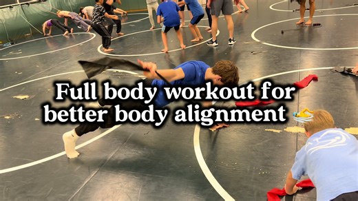 🧠 Goal Improve: \t•\tposture & symmetry \t•\tcore stability \t•\tshoulder & hip alignment \t•\tbody awareness in water and on land