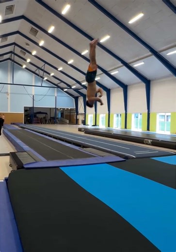 Incredible Tumbling Skills Showcase by Isack Risgaard