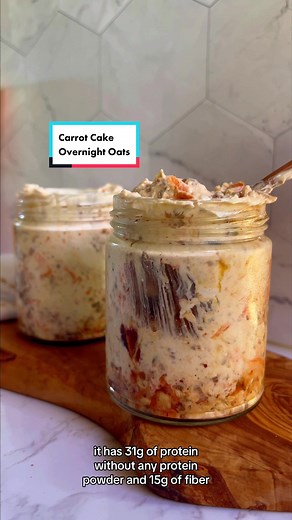 Carrot Cake Overnight Oats 🥕 perfect breakfast to meal prep for your follicular phase - or any time if you’re looking for a great breakfast recipe! Follicular Phase: ✨What’s going on in your body? Your metabolism is slowing down. Eat lighter foods that support liver function and detoxification to prevent estrogen buildup in the gut. Probiotic-rich food is important to help your gut microbiome at this time. ✨What to focus on during this phase? Focus on foods that are easy to digest and high in f
