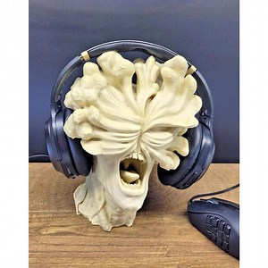 FLASH SALE - Clicker Headphone Stand | Last of Us Zombie | LOA Zombie Horror Art