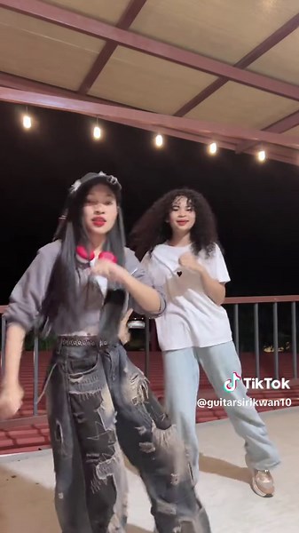 @Organ Chayapha @sirikwanjanwong #merrychristmas #thefirstsnow