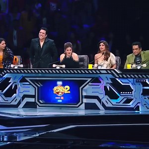 3M views · 84K reactions | Mind blowing dance profarmans 鹿❤️‍啕 #viral #newaccount #danceplaseshow #entertenmentpage #flypシ #followfunnypage #indiabestdance #forepage #dancepage #justamazing #viral #newaccount #follow | Dance + Comedy Show | Facebook