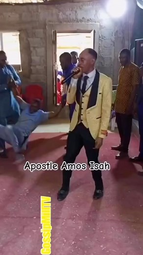 I’m gonna try this remote control anointing tomorrow at @hillcitychurchla!! Don’t miss it!🤣🤣🤣 #StandUuuuup 😭😭😭 | Deitrick Haddon