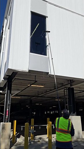 Cleaning Commercial Windows