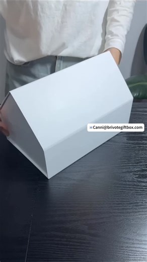 Jeffer-Brivote on Instagram: "Creative design, one-piece magnet house-shaped magnet folding box *MOQ:1000pcs *Factory direct price *3-6 days turnaround *Free design and sample service DM me for price list and free samples 🏚brivotegiftbox.com 📧canni@brivotegiftbox.com 📲WhatsApp:+86 19376376993 #factory #box #design #custom #fashion #pack #giftbox #diy"