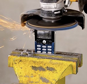 7.5M views · 5.3K reactions | Honey phone case  | 5-Minute Crafts | Facebook