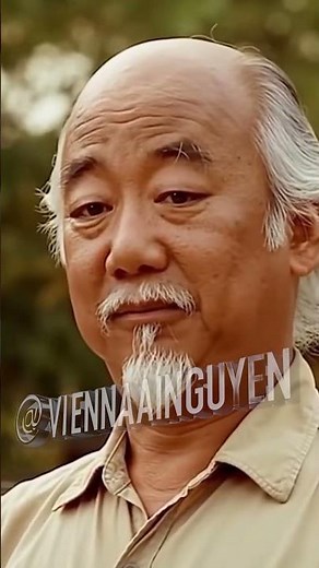 Wax on wax off with Mr. Miyagi and Bruce Lee. #brucelee #karatekid #waxonwaxoff