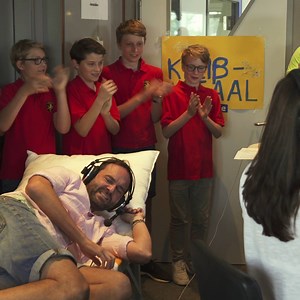 253K views · 1.6K reactions | Rache ist süß! Zur Strafe von "Wer lacht, verliert" musste Stefan Meixner an den Wehensimulator und hat es bis zum Ende durchgezogen.  Wir haben mit ihm mitgelitten! ❤️ | ANTENNE BAYERN | Facebook