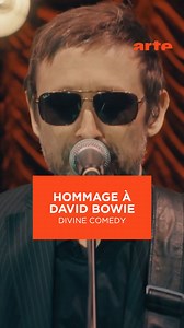 The Divine Comedy nous fait découvrir David Bowie sous un nouveau jour. Le groupe de pop orchestrale réinvente son titre phare « Starman » avec style et nostalgie : arte.tv/fr/videos/127032-000-A 🎸 | ARTE Concert