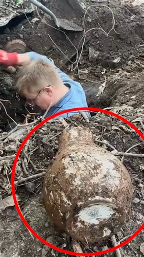 The dirt hid something priceless... #metaldetecting #antique #archaeology | Adventure Archaeology And Southern Diggers