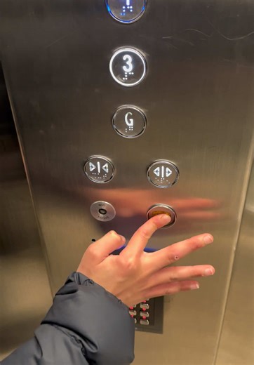 Exploring the Schindler Elevator at Emporium Melbourne