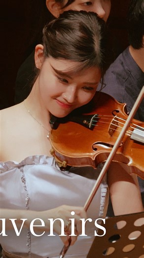 Yuri Horiuchi 堀内優里 on Instagram: "Paul Schoenfield: Four Souvenirs for Violin and Piano ショーンフィールド：フォー・スーヴェニア フル映像はYouTubeにて公開中。プロフィールのリンクからご覧ください！ Full performance is now on YouTube — see link in bio #violin #violinist #yuri #ヴァイオリン #堀内優里 #classicalmusic #piano #concert"