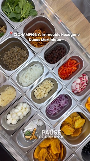 PAUSE GOURMANDE on Instagram: "🥐🥪🥗 Chez Pause Gourmande, chaque moment a sa gourmandise. Le matin, on démarre en douceur avec des viennoiseries gourmandes ☕ À midi, place aux sandwichs généreux, rapides et savoureux 🥪 Envie de légèreté ? Nos salades fraîches et équilibrées sont là pour ça 🥗 Ici, on mange bien, simplement, et sans perdre de temps. Sur place ou à emporter, c’est toi qui choisis. 📍 ZI Champigny, Immeuble Hexagone – Ducos 🕒 Lun–Sam : 7h–20h | Dim : 7h–13h 👉 Ta prochaine paus