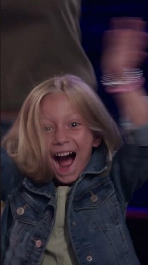 Huntley's Four-Chair Performance of "She Talks To Angels" Has the Coaches Fighting