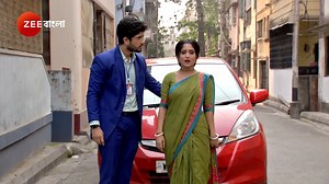 584K views · 1.3K reactions | সিদ্ধার্থের কথায় কষ্ট পেলো মিঠাই #SiddhartherKothayKostoPeloMithai #Mithai #ZeeOnTheGo https://zee5.onelink.me/RlQq/fbDownloadZEE5App "দেখুন #Mithai সোম - রবি @8.00pm শুধুমাত্র #ZeeBangla আর #Zee5 অ্যাপে যে কোন সময়, যে কোন জায়গায়।" | Zee Bangla | Facebook