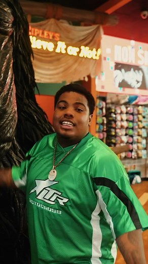 Drake Smiley Impression at Brisbane Entertainment Centre