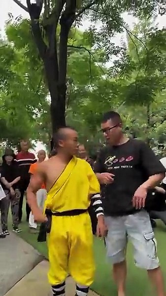 Shaolin master shows how it's done