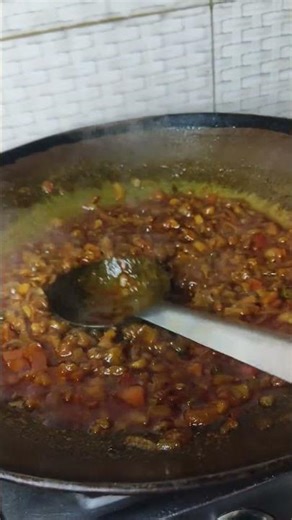 Palak chane ke daal gravy making #food #shortvideo #tummy #yummy #spicygravy #food #viralvideo