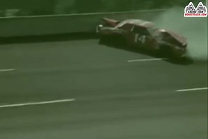 One of the defining moments of NASCAR’s toughest track: The hard crash at the 1978 Southern 500.Hard Crash During The 1978 Southern 500 #nascar #darlington #darlingtonraceway #nascarcrashes #nascarwrecks #waybackwednesday #throwback #winstoncupseries #nascarcupseries #vintage #rarefootage #oldschool | Honest Racer