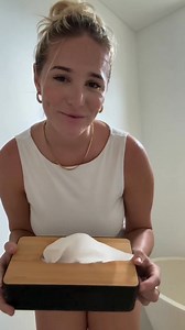 He aimed his camera out the window to catch the sunset 🌇 But instead, he caught her while changing— like no one’s watching, lost in her own rhythm 💃 Now he’s not sure what’s brighter… the evening light or the spark she left in his chest. That’s not just a sunset… that’s ✨the moment he fell through the glass✨ . #🎂要怎麼不經意的讓另一半看到這篇文👀 儀式感滿滿🎂 蛋糕小熊蠟燭旋轉禮盒🕯 噓閉上眼睛許個願吧✨ 希望你的願望會實現（偷偷按下機關）有我幫你準備的小驚喜喔⚠️ 商品是蛋糕小熊機關盒 沒有附戒指😅禮物要自己準備喔 流行周邊好物推薦搜尋✨ 玩具公仔模型～文具辦公～ 髮飾周邊搜尋～～ 最新商品資訊請看限時動態精選☁️ 下單方式👇 留言 1；小編火速回覆你下單資訊