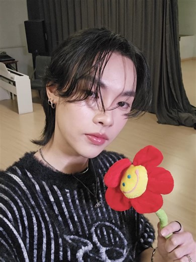 เสิร์ฟความสดใสยกแก๊ง! 🌈 หนุ่ม ๆ DMD Gen 5 มาทำให้หัวใจพี่สาวเต้นแรงอีกครั้ง💗 📌ดูรายการ Flex Talk ย้อนหลังได้ทาง YouTube : FlexConnect @domunditv @mandeework . #Flex1045xDMDGen5 #DMDFriendshipThe3rdChapter #DMDFriendshipSS3 #DMDFriendship #FlexTalk #FlexConnect #Flex1045