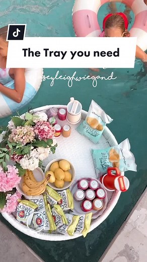 Floating Pool Tray for lunch, snack and hosting dreams 🤭🌊! You have no idea how much my girls LOVED this- filled with snacks and lunches, our own little picnic on the water! What would you put on a floating lunch board?!!! Give me your fav summer lunch recipes!!! #poolparty #pooldesign #summerhosting