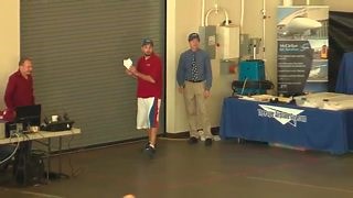 Record du monde d'avion en papier