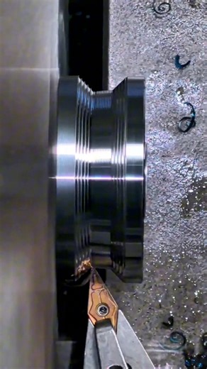 V-shape processing ! #cnc #cncmachining #machining #cncturning #cncmilling #manufacturing #cncfactory | 917cnc