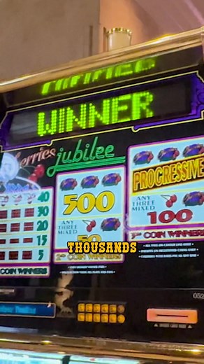 FASTEST way to get a slot jackpot on the Las Vegas Strip! Follow on YouTube for the FULL EPISODE 🤠 #slots #jackpot #vegas