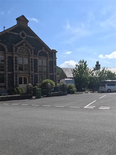 #Pennal to Machynlleth 🏴󠁧󠁢󠁷󠁬󠁳󠁿 Wales Coast Path 🏴󠁧󠁢󠁷󠁬󠁳󠁿 Hello everyone this is a little video of the walk from Pennal to Machynlleth on the Wales Coast Path in May 2025 the walk is mostly in Pennal Forest but beware I lost track of the Wales Coast Path whilst shooting the views it took longer walking to Machynlleth! It was after this walk I started buying the more detailed OS Maps! The hill in Pennal Forest is steady not steep but the hill walking down to Machynlleth is steep! This