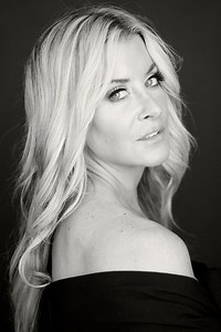 Allison Dunbar | Actriz