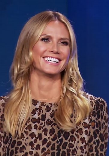 Project Runway S15:E02 - An Unconventional Launch Party