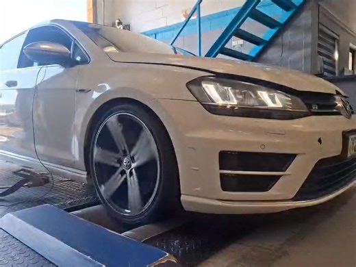  VW Golf on the Dyno!  This VW Golf is currently in the process of getting a custom tune on the dyno. All our petrolheads are going to enjoy this video clip – pure power in action!  For performance tuning you can trust:  021 981 8036  Engine Techniques | Engine Techniques | Facebook