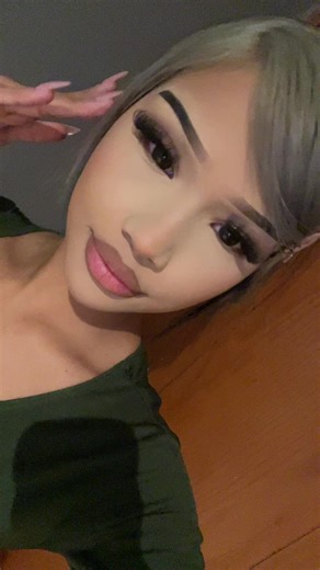 Bold and Beautiful Makeup Tutorial