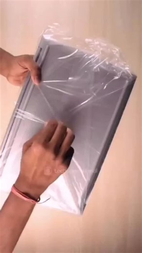 GIZMOSBUY ™ - The Laptop Store on Instagram: "🎄 Christmas Mega Sale at Gizmosbuy! 🎄 Get a Certified Refurbished Laptop starting at just ₹14,990* and unlock ₹20,900+ worth of FREE Christmas Gifts! 🎁✨ 🎅 Christmas Special Gift: Get a FREE Android Phone on every Premium Laptop Purchase! 📱🎁 🎁 Your Christmas Gift Box Includes: ✅ Up to ₹5,000 Student Cashback ✅ FREE Canon Printer (₹4,299) ✅ FREE 6-in-1 Accessories Kit (₹2,499) ✅ FREE 1-Year Extended Warranty (₹4,299) ✅ FREE Android Smartphone on