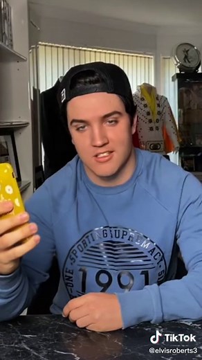 How do you think Elvis would dress if born in this century? #elvis #elvispresley #fyp #viral #trend