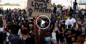 Crowds in Paris Protest 2016 Death of Black Frenchman