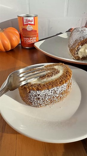 It's Pumpkin Roll Time🎃✨ It's easier than it looks and everyone will love it only with Libby's🧡 Ingredients: 1/4 cup powdered sugar (to sprinkle on towel) 3/4 cup all-purpose flour 1/2 teaspoon baking powder 1/2 teaspoon baking soda 1/2 teaspoon ground cinnamon 1/2 teaspoon ground cloves 1/4 teaspoon salt 3 large eggs 1 cup granulated sugar 2/3 cup LIBBY'S® 100% Pure Pumpkin 1 cup walnuts, chopped (optional) 1 package (8 ounces) cream cheese, at room temperature 1 cup powdered sugar, sifted 6