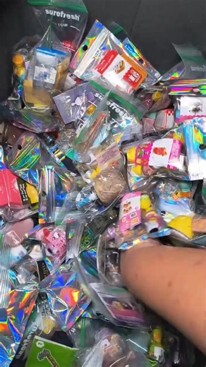 Making Miniverse Blue Jay Bird Feeder | Lifestyle Home Series Mini