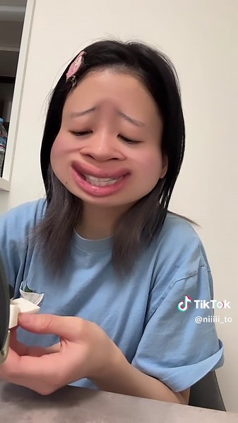 軽くメイク動画撮ったら20分越えの超大作になってしまいどこに載せれば良いか分からず一旦最初をお楽しみいただきその後反響があれば続編を更新若しくはYouTubeにフルサイズで載せようかななんて考えていますがいかがでしょうかコメントお待ちしています。