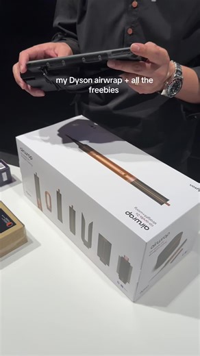 Dyson Airwrap: Unboxing and Freebies in the Philippines
