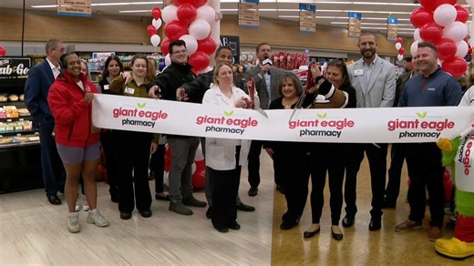 'We need this in the neighborhood': Giant Eagle cuts ribbon on pharmacy, market in Mount Washington