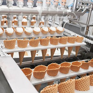 1.6M views · 532 reactions | Seguro que nunca has visto como se procesa el helado y es realmente INCREÍBLE  | Explora | Facebook