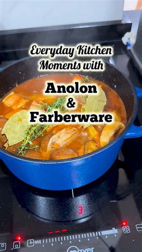Jasmine on Instagram: "Celebrating the launch of the Everyday Kitchen Moments with @anolon & @farberwarecook Collection x @fairpricesg ! ✨🍳 I’ve been loving the Farberware Cast Iron Dutch Oven — a true kitchen workhorse. Its heavy-duty cast iron retains heat beautifully, giving you even cooking from stovetop to oven. Perfect for slow braises, soups, stews… literally anything that calls for comfort in a pot. Anolon’s kitchen ware is also an absolute joy to use, from the various types of knives t