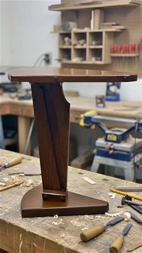 Handmade triangular oak table DIY 🪵 #shorts