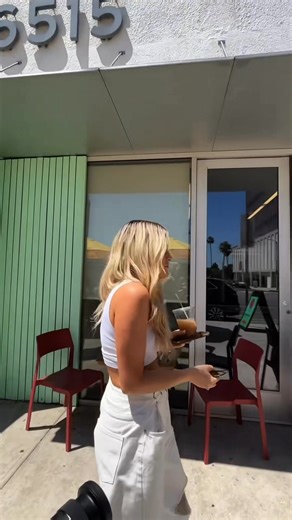 What an amazing interview with Alana Springsteen! -#photography #alanaspringsteen | Karaxlewis